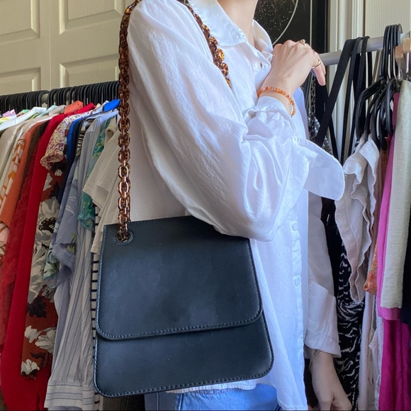 ✨SOLD!✨black & tortoise bag - Picture 2 of 10